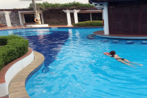 Máy lọc nước bể bơi gia đình loại nào tốt.